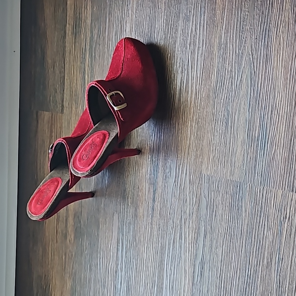 Womens shoes